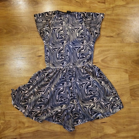 Y2K VTG Urban outfitters Velour Tiger print mini dress romper size S - Picture 8 of 8